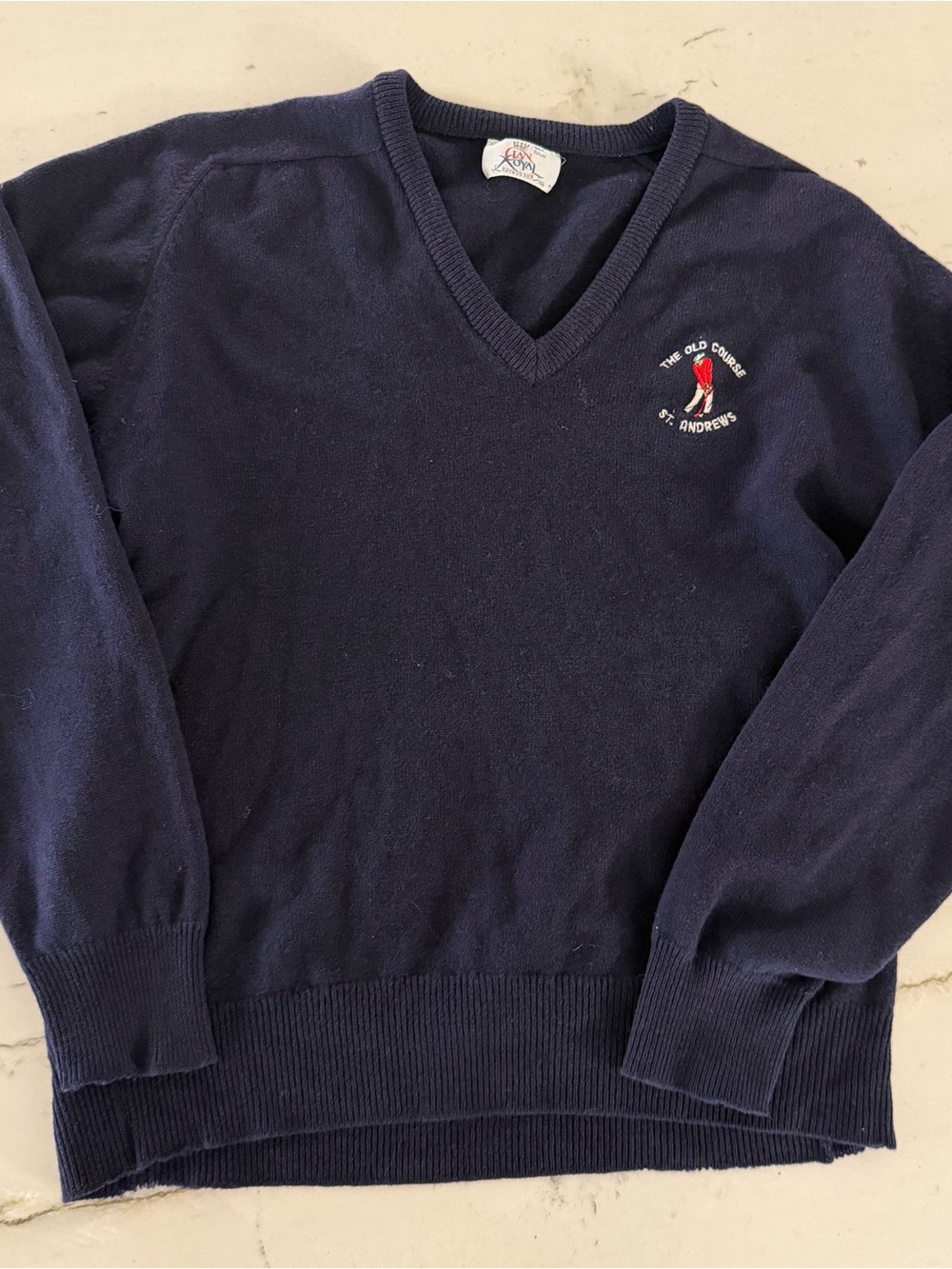 Vintage St Andrews Sweater Mens 44 XL Wool Golf V Neck Old Course Clan Royal